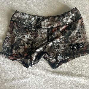 Fleo women’s shorts